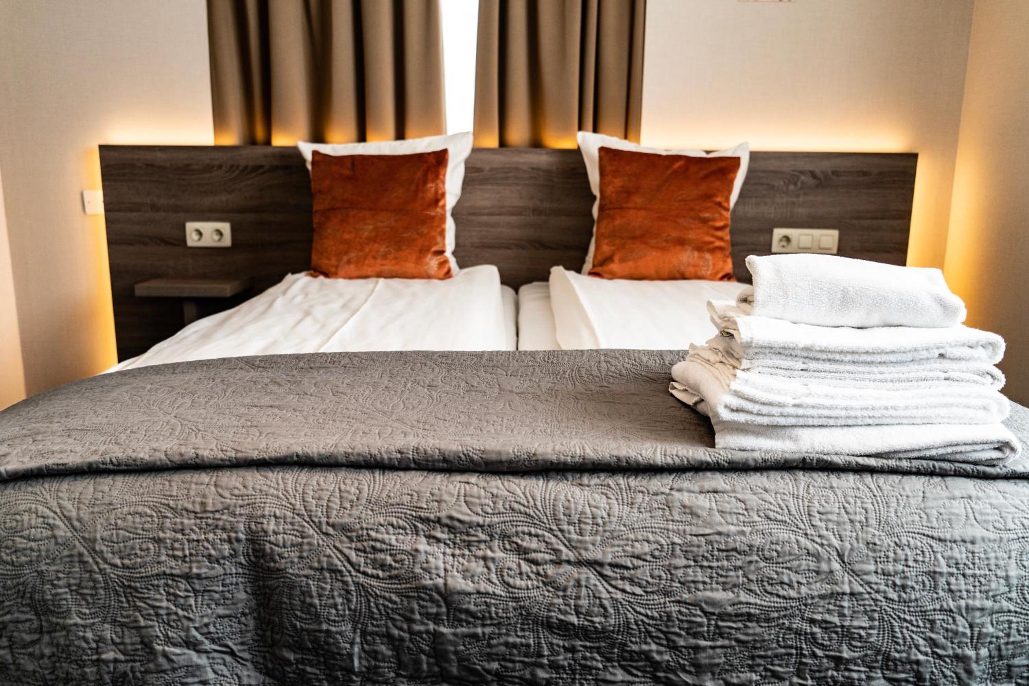 Hotel Du Commerce オーストブルグ エクステリア 写真